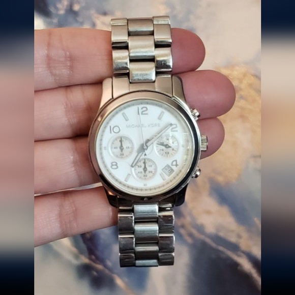 Michael Kors, Stainless steel, Runway Women's Watch MK5076. - Picture 10 of 12